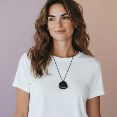 Collar Raíz Negra – Shungita