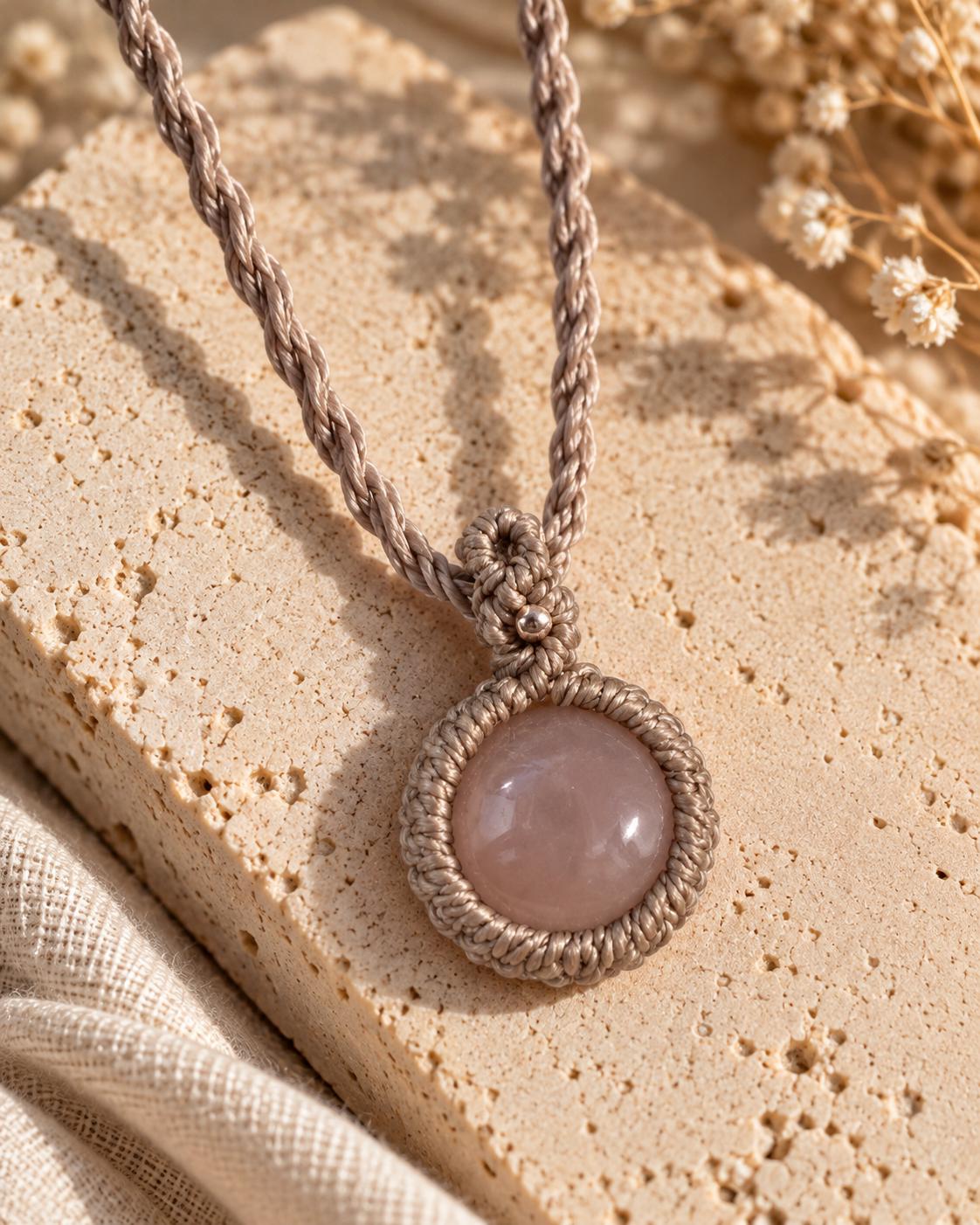 Collar Brisa Mini Cuarzo Rosa