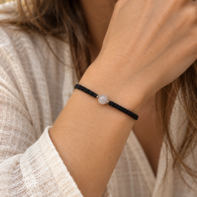 Pulsera de macramé con piedra natural